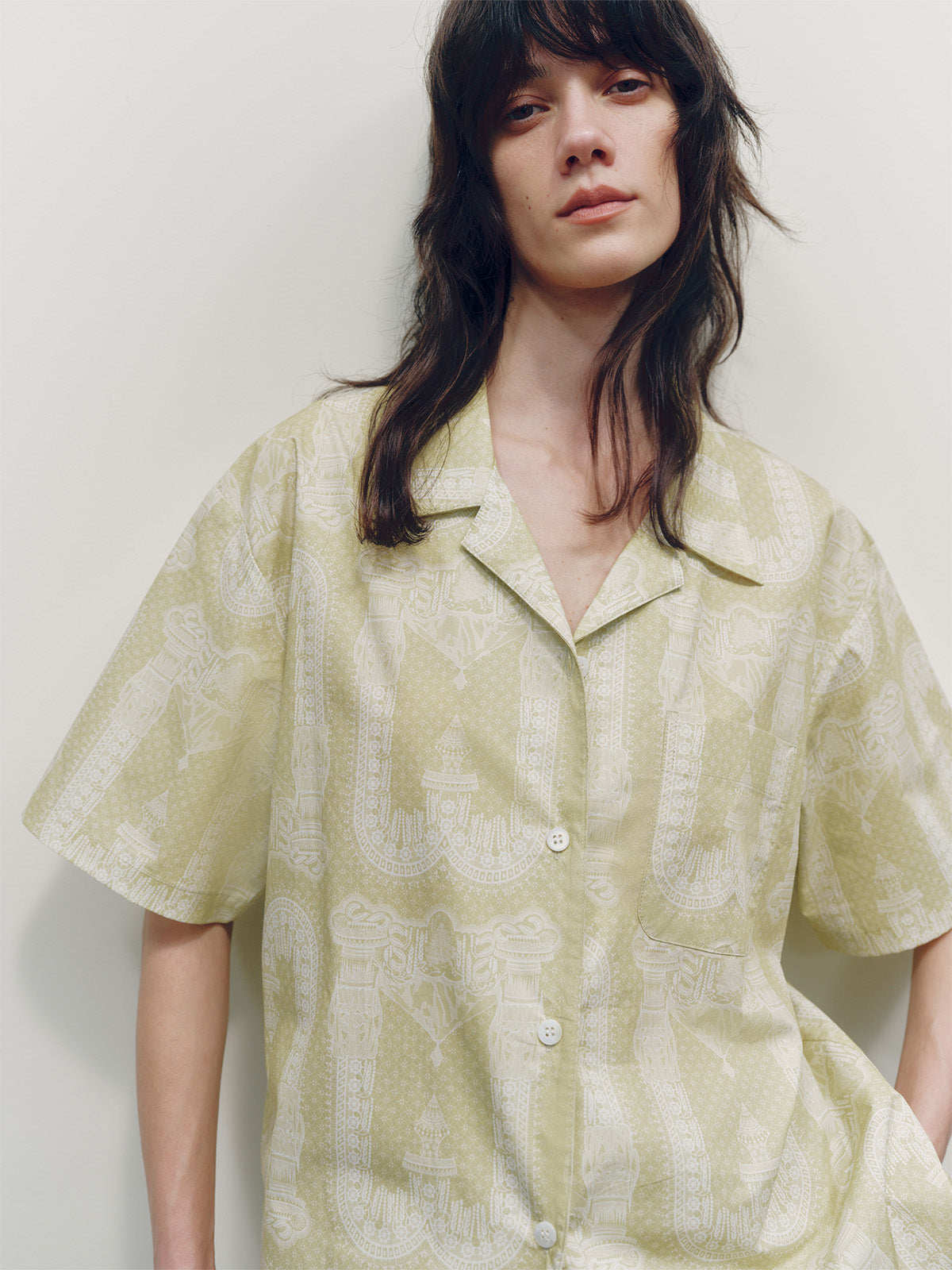 Pear Yellow Penjor Lace Short-sleeved Shirt